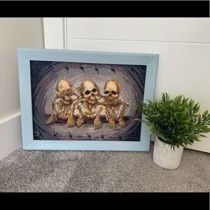 HANDMADE “See No Evil, Hear No Evil, Speak No Evil” jewel picture